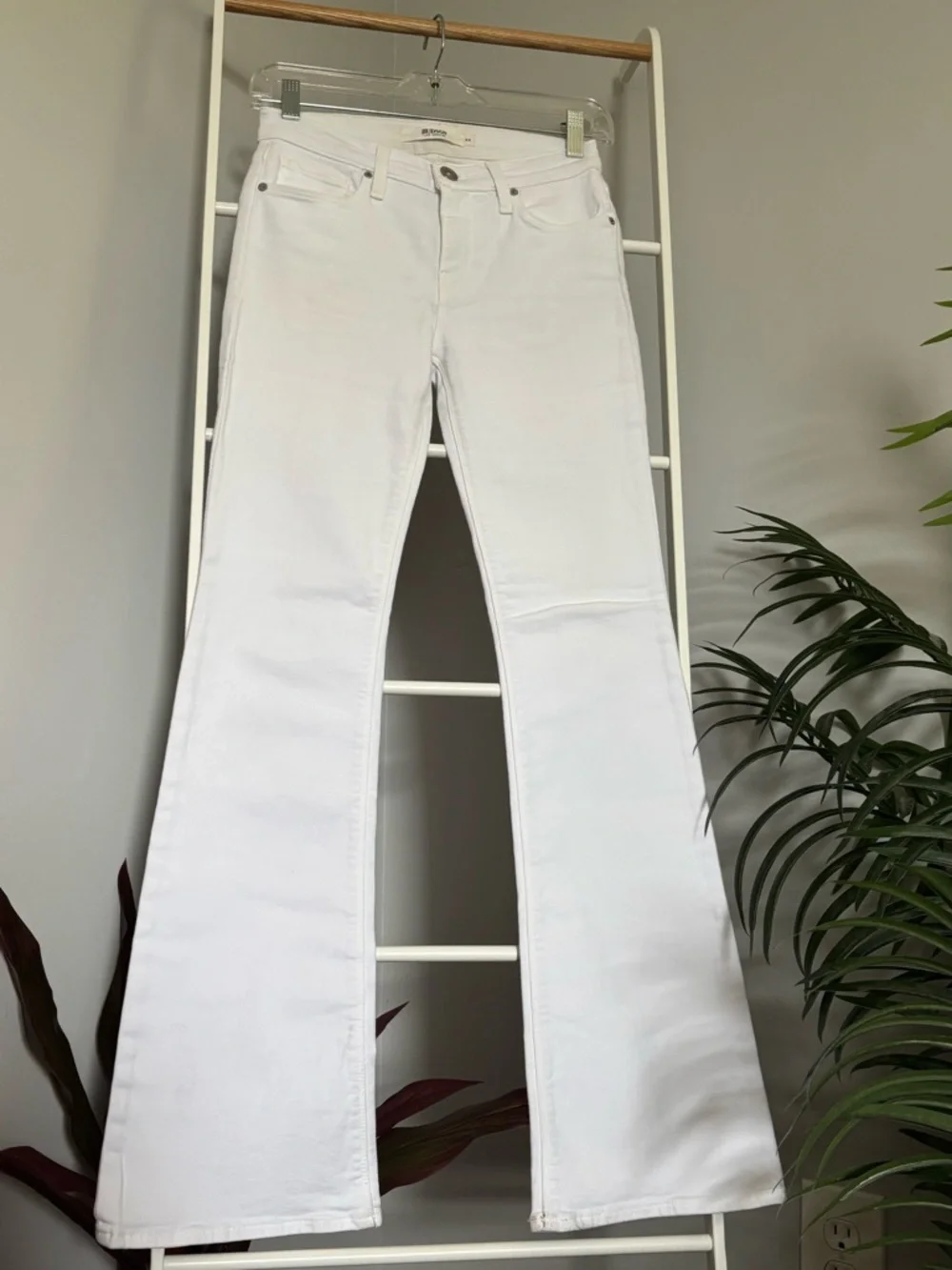 Hudson Nico Bootcut Jeans - Picture 5 of 16